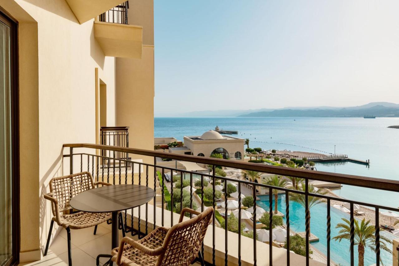 Al Manara, A Luxury Collection Hotel, Áqaba Exterior foto View from the balcony of a guest room at the Dead Sea, Jordan